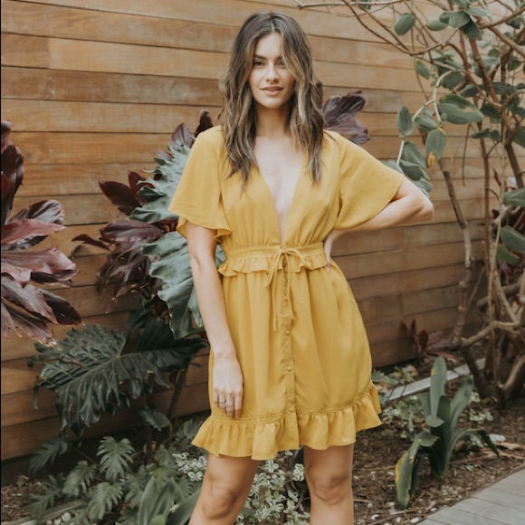 Free People Dresses & Skirts - Emory Park WIND YA HIPS RUFFLE DRESS